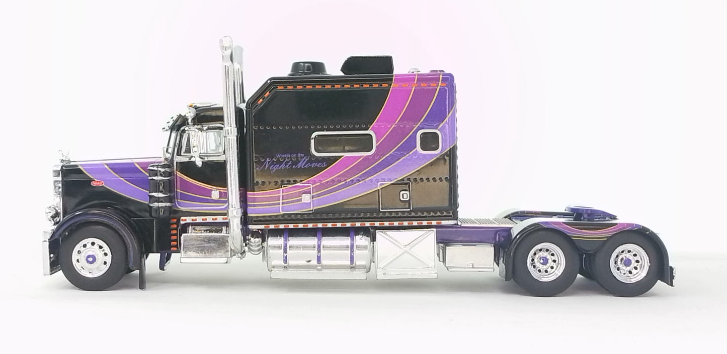 1:64 Peterbilt Model 379 Big-Bunk with 53' Tri-Axle Van - Night Moves